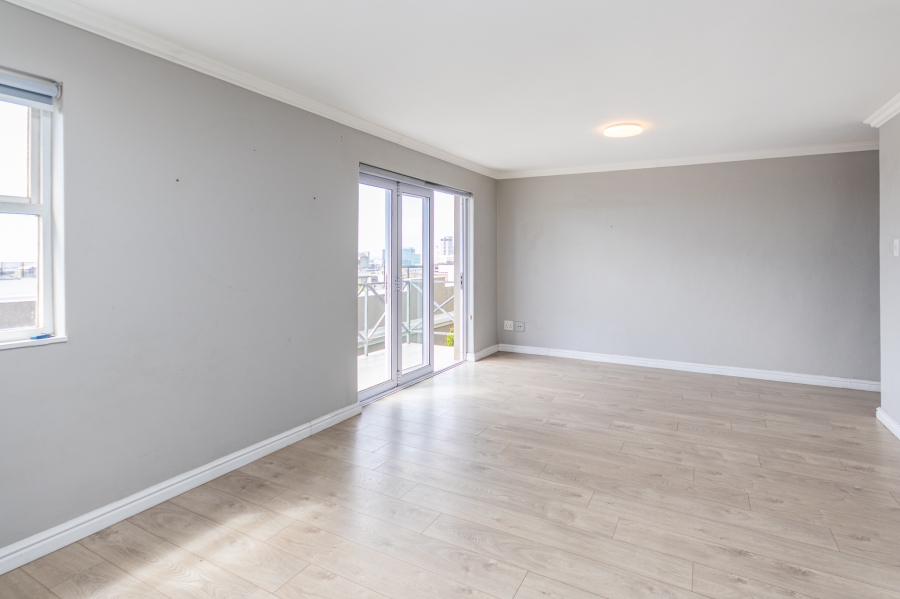 2 Bedroom Property for Sale in Green Point Western Cape